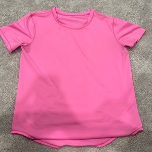Super cute bright pink lulu shirt